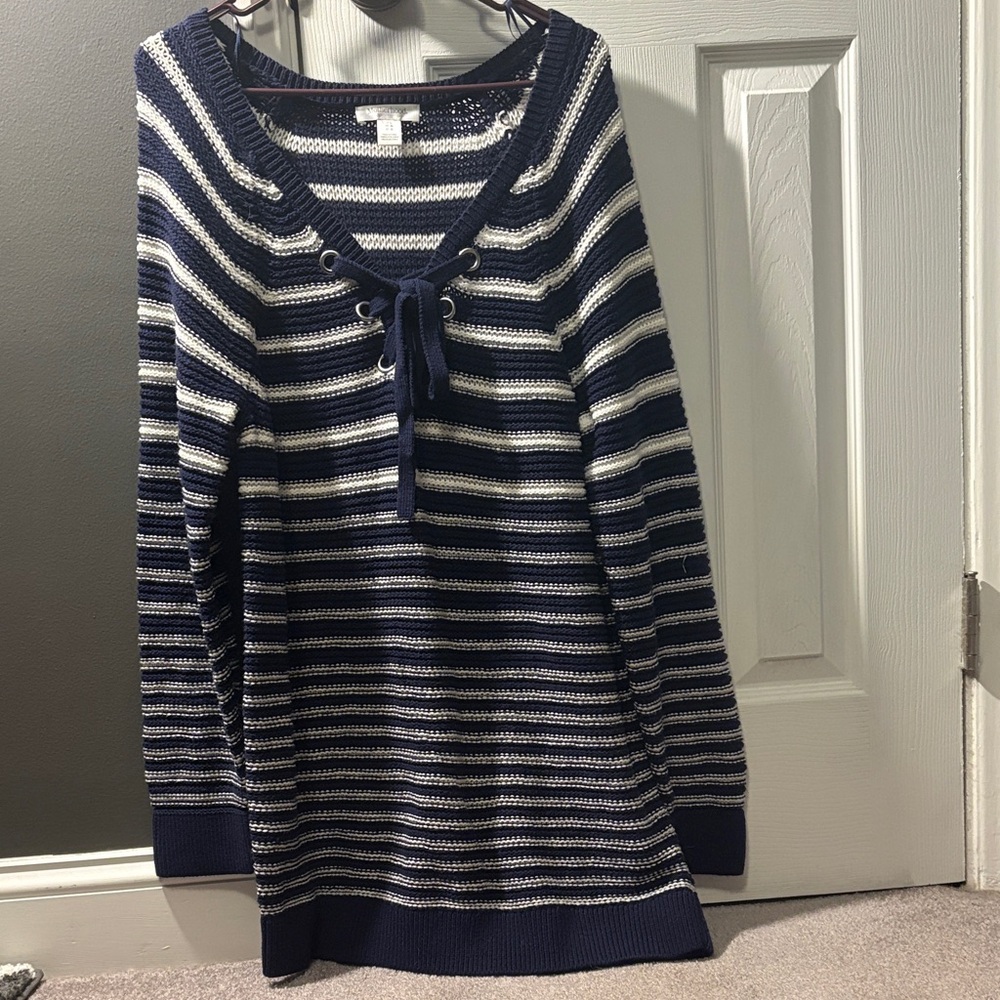 Motherhood Maternity Navy and Cream V-Neck Sweater
